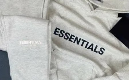 Essentials Hoodie: Minimalist Style with Maximum Comfort