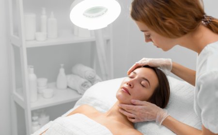 Fat Transfer Surgery in Dubai: A Safe and Effective Option for Facial Rejuvenation