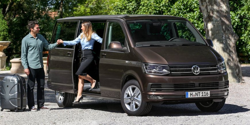 Affordable Comfort Awaits with Minibus Hire in Walsall