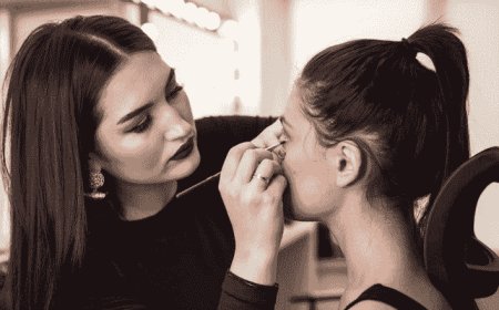Beginner’s Guide to Choosing the Right Makeup Academy in India